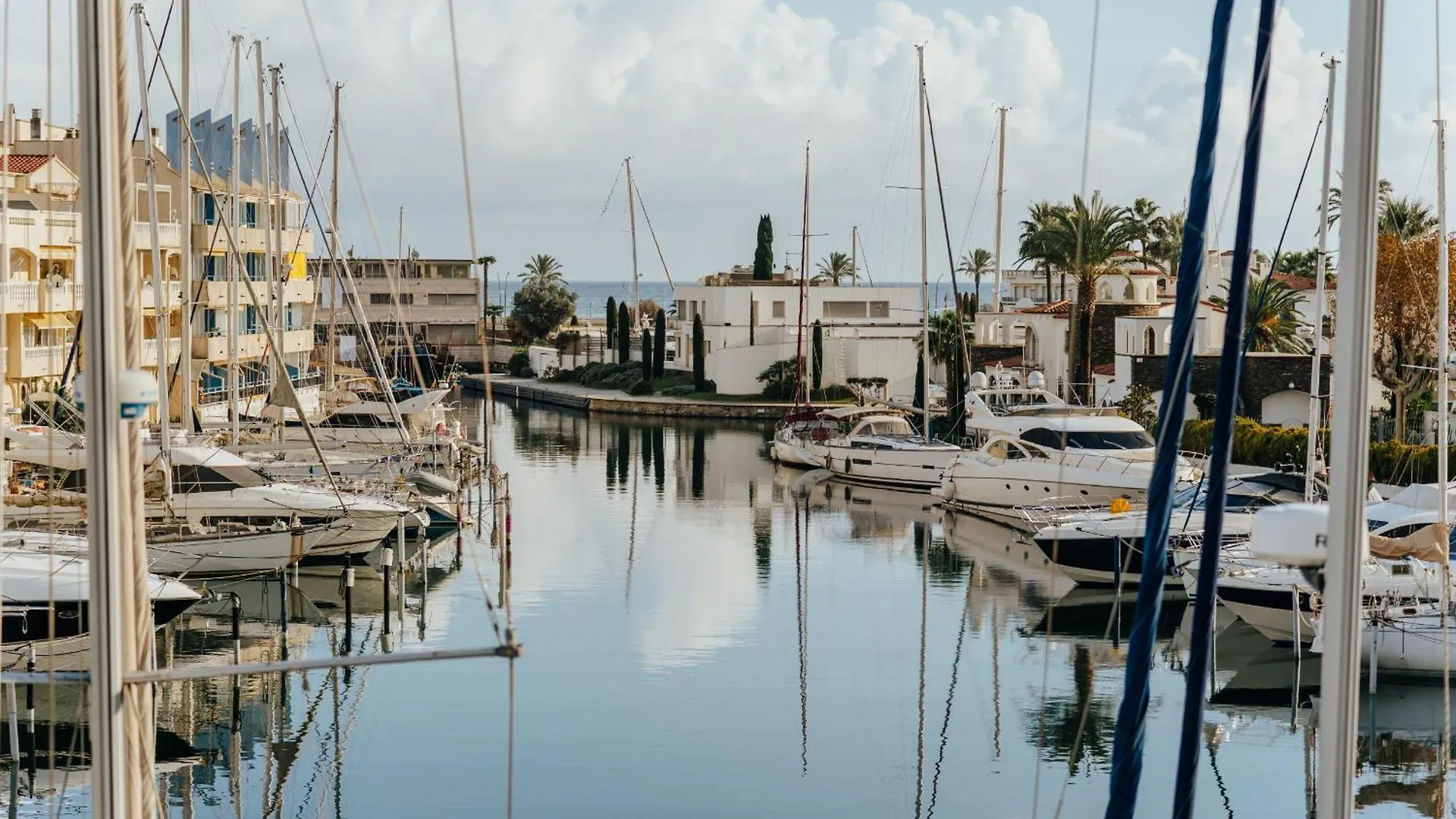 Apartmán Welcs Estudio 195 Emp Con Vistas Al Canal Empuriabrava